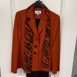 Le Suit Women's - 2 pc Suit Burnt Orange Jacket & brown pants with Scarf NWT